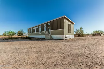 32567 W Santa Cruz Avenue, Maricopa, AZ 85138 - Photo 5