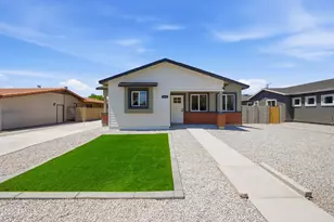 460 S Pioneer, Mesa, AZ 85204 - Photo 1