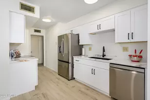 11627 N Sun Valley Dr, Sun City, AZ 85351 - Photo 3