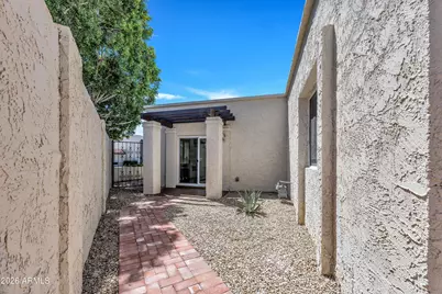 1002 W Solar Drive, Phoenix, AZ 85021 - Photo 37