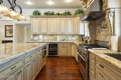 229 W Vista Avenue, Phoenix, AZ 85021 - Photo 23