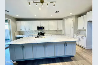 2116 E Chanute Pass, Phoenix, AZ 85040 - Photo 1