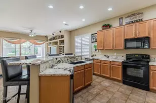 8349 W Andrea Dr, Peoria, AZ 85383 - Photo 3