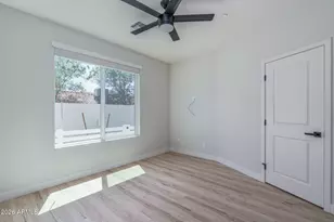 2601 E Clarendon Ave, Phoenix, AZ 85016 - Photo 7