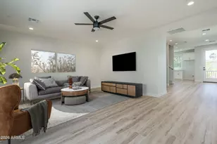 2601 E Clarendon Ave, Phoenix, AZ 85016 - Photo 17