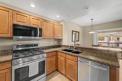 16800 E El Lago Boulevard #Unit 2033, Fountain Hills, AZ 85268 - Photo 7