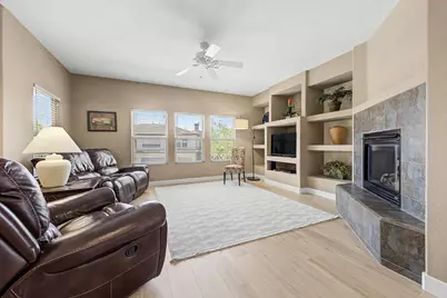 16800 E El Lago Boulevard #Unit 2033, Fountain Hills, AZ 85268 - Photo 3