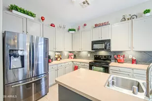10282 S 185th Ave, Goodyear, AZ 85338 - Photo 11