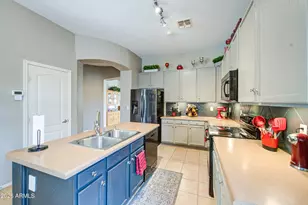 10282 S 185th Ave, Goodyear, AZ 85338 - Photo 15