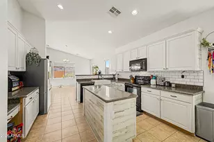 2044 N Montclair Ln, Casa Grande, AZ 85122 - Photo 9