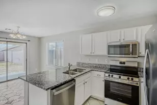 10917 E Clovis Ave, Mesa, AZ 85208 - Photo 11