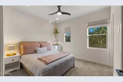 4724 E Parkside Lane, Phoenix, AZ 85050 - Photo 13