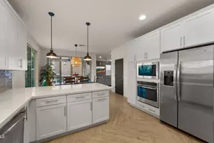 4724 E Parkside Ln, Phoenix, AZ 85050 - Photo 7