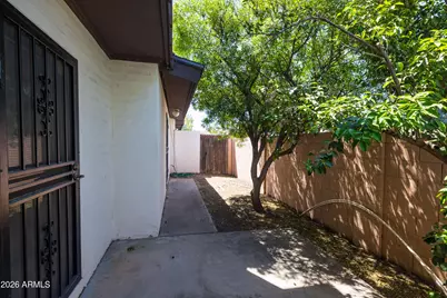 2934 N Casa Tomas Court, Phoenix, AZ 85016 - Photo 35