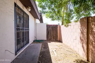 2934 N Casa Tomas Ct, Phoenix, AZ 85016 - Photo 17