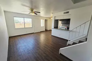 8426 N 34th Dr, Phoenix, AZ 85051 - Photo 3
