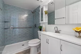 3033 E Devonshire Ave, Phoenix, AZ 85016 - Photo 11