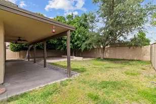 8368 W Paradise Dr, Peoria, AZ 85345 - Photo 23