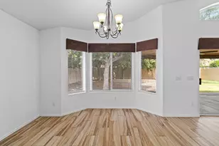 8368 W Paradise Dr, Peoria, AZ 85345 - Photo 11