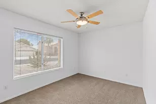 8368 W Paradise Dr, Peoria, AZ 85345 - Photo 13