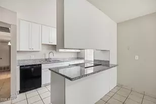 12449 N 29th Dr, Phoenix, AZ 85029 - Photo 9