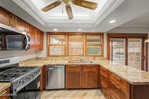 2428 E Cairo Dr, Tempe, AZ 85282 - Photo 5