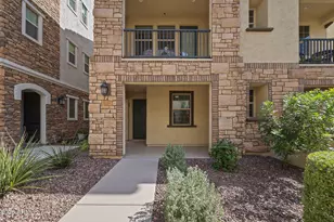 1722 E Dogwood Ln, Gilbert, AZ 85295 - Photo 3