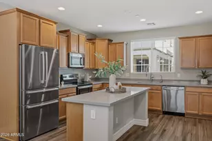 1722 E Dogwood Ln, Gilbert, AZ 85295 - Photo 9