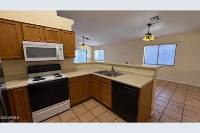 13002 W Hearn Road, El Mirage, AZ 85335 - Photo 7