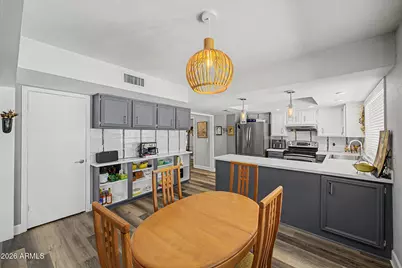 1132 E Village Circle Drive, Phoenix, AZ 85022 - Photo 17