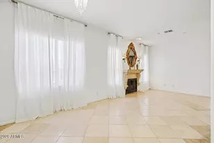 3969 E Navigator Ln, Phoenix, AZ 85050 - Photo 5