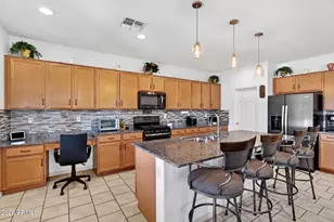 18533 W Mescal St, Surprise, AZ 85388 - Photo 11