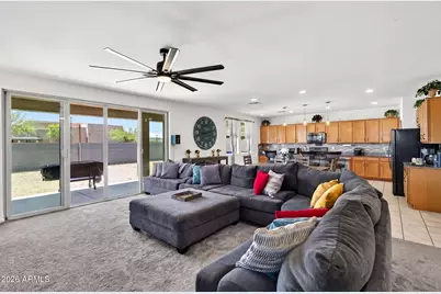 18533 W Mescal Street, Surprise, AZ 85388 - Photo 7