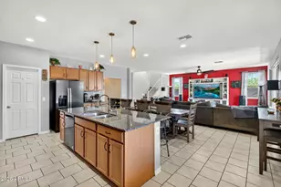 18533 W Mescal St, Surprise, AZ 85388 - Photo 13