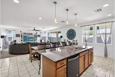 18533 W Mescal Street, Surprise, AZ 85388 - Photo 11