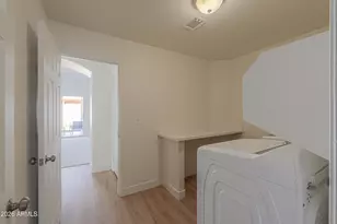 4266 E Millbrae Ln, Gilbert, AZ 85234 - Photo 31