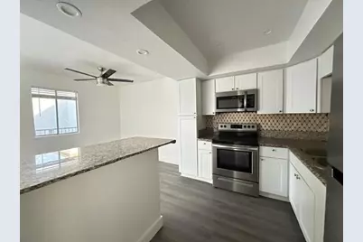 18202 N Cave Creek Road #209, Phoenix, AZ 85032 - Photo 1