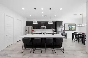 9743 W Desert Elm Ln, Peoria, AZ 85383 - Photo 9