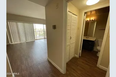 4750 N Central Avenue #4S, Phoenix, AZ 85012 - Photo 11