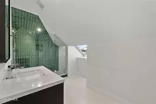 910 E Kaler Dr, Phoenix, AZ 85020 - Photo 33