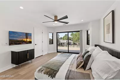 910 E Kaler Drive, Phoenix, AZ 85020 - Photo 29