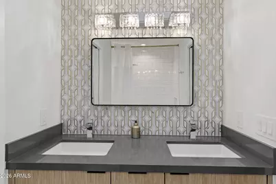 910 E Kaler Drive, Phoenix, AZ 85020 - Photo 19