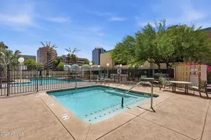 207 W Clarendon Ave, Phoenix, AZ 85013 - Photo 31