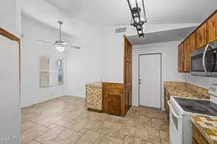6350 W Onyx Ave, Glendale, AZ 85302 - Photo 17