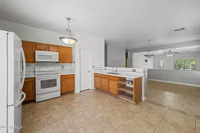 9644 W Cordes Road, Tolleson, AZ 85353 - Photo 5