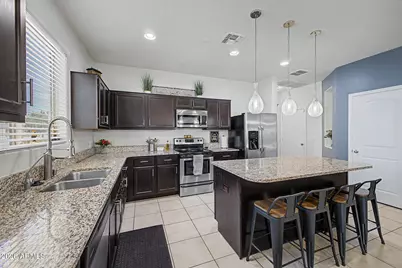 4809 E Fire Opal Lane, San Tan Valley, AZ 85143 - Photo 9