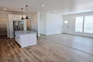 33016 W Cambridge Ave, Tonopah, AZ 85354 - Photo 9