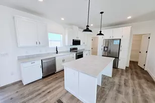 33016 W Cambridge Ave, Tonopah, AZ 85354 - Photo 13