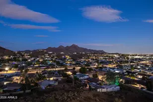 1057 E Butler Dr, Phoenix, AZ 85020 - Photo 33