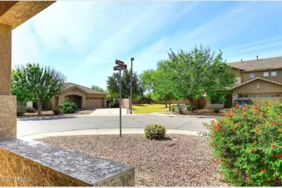 44006 W Venture Lane, Maricopa, AZ 85139 - Photo 9